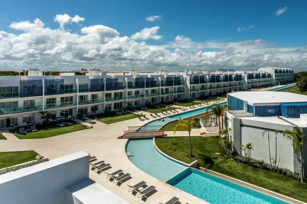 Cana Rock Condos Infinity Pool & Beach Suites プンタ・カナ アパート
